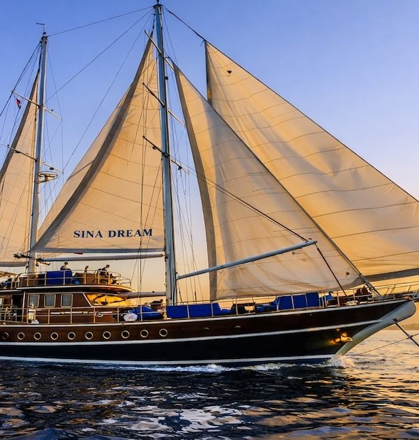 Cena Romantica sulla Barca Vela SINA DREAM a Sharm El Sheikh al tramonto